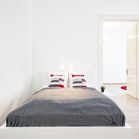 Bright & Large Apartment At Top Location Budapest Exterior foto