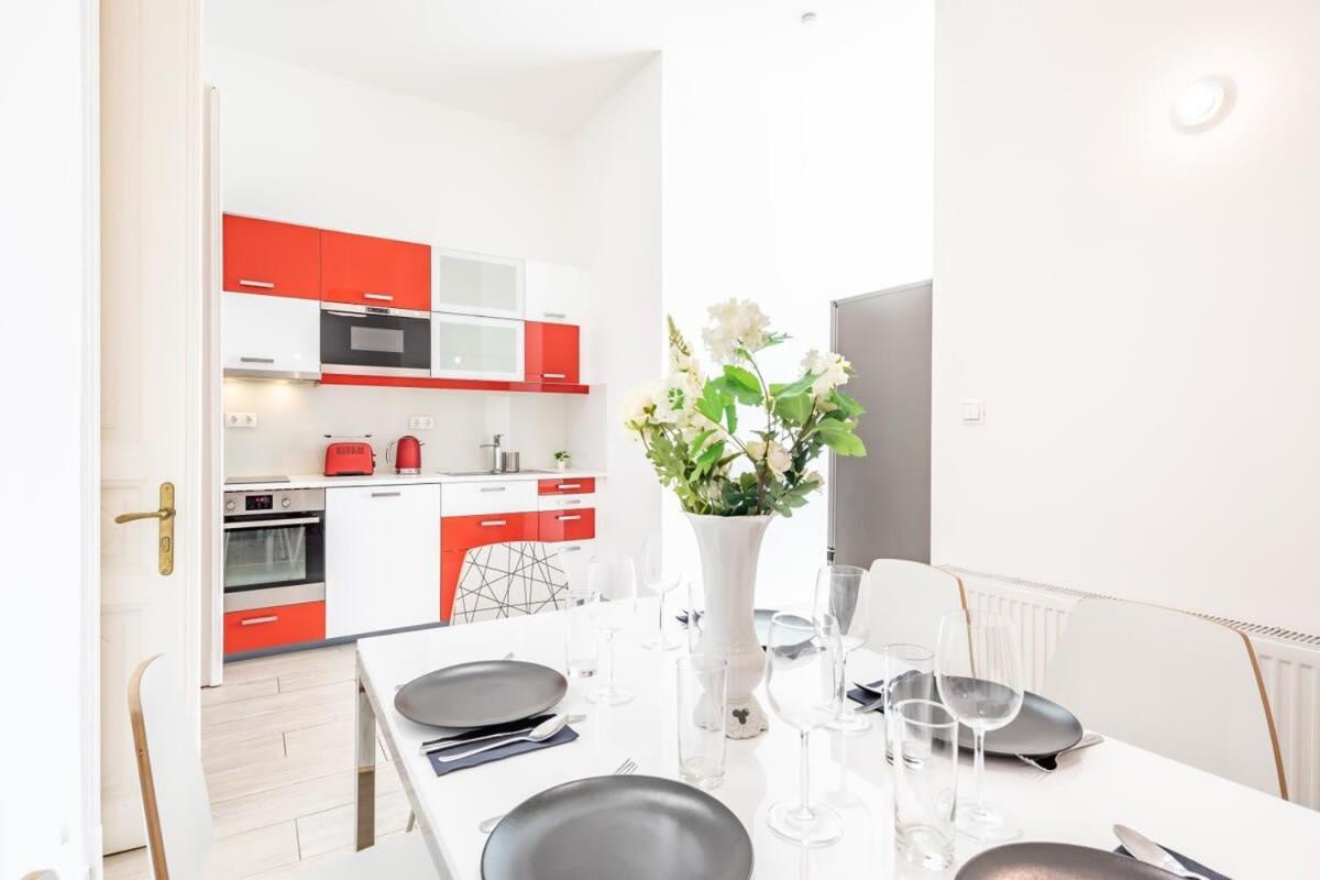 Bright & Large Apartment At Top Location Budapest Exterior foto