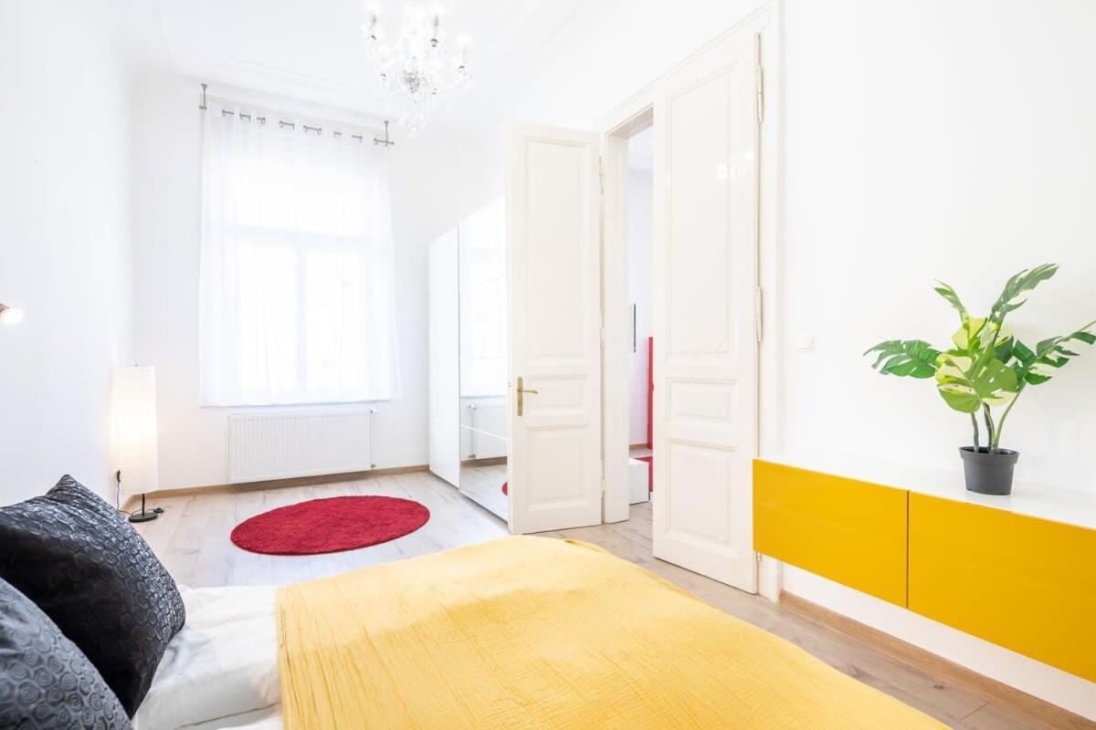 Bright & Large Apartment At Top Location Budapest Exterior foto